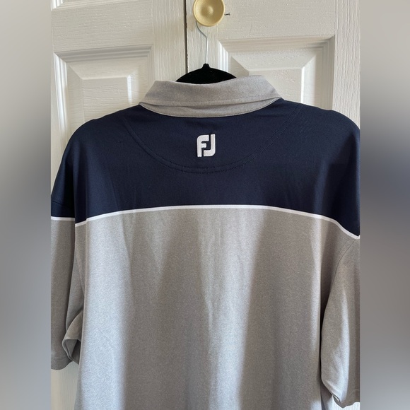 FootJoy FJ XL Grey and Navy shirt sleeve Premium Golf Polo - Picture 4 of 6